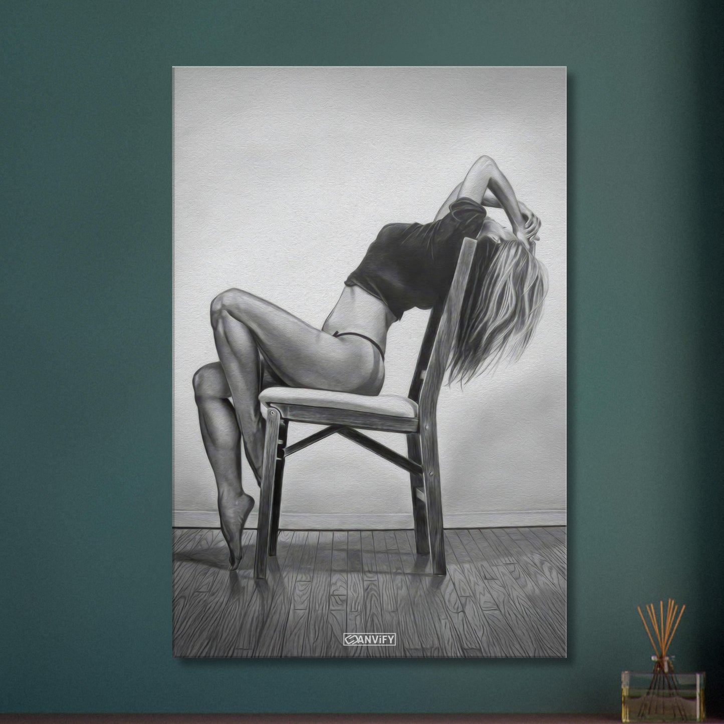 Sexy ästhetisch gezeichnete Frau auf einer Leinwand