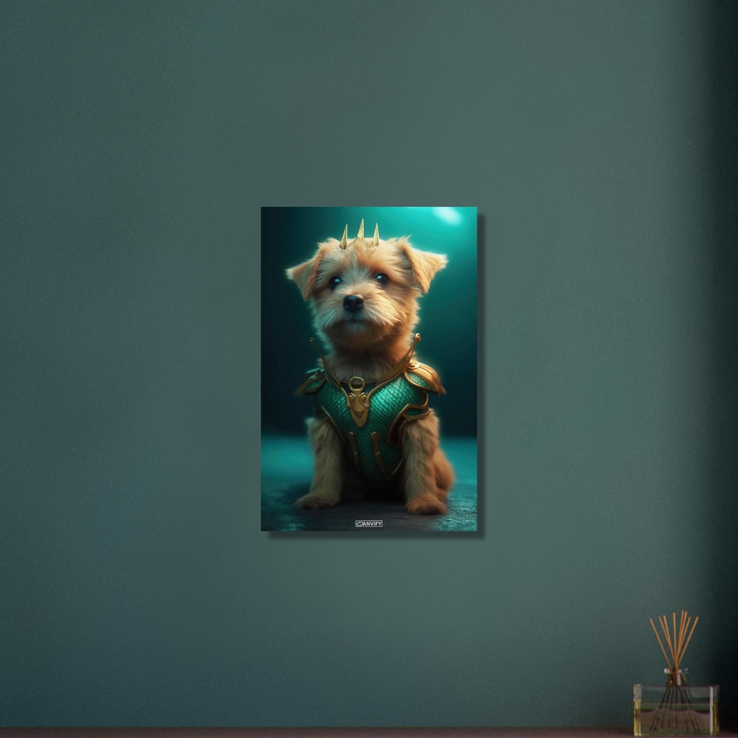 Yorkshire Terrier im Superhelden Kostüm von Aquaman auf Aluminium