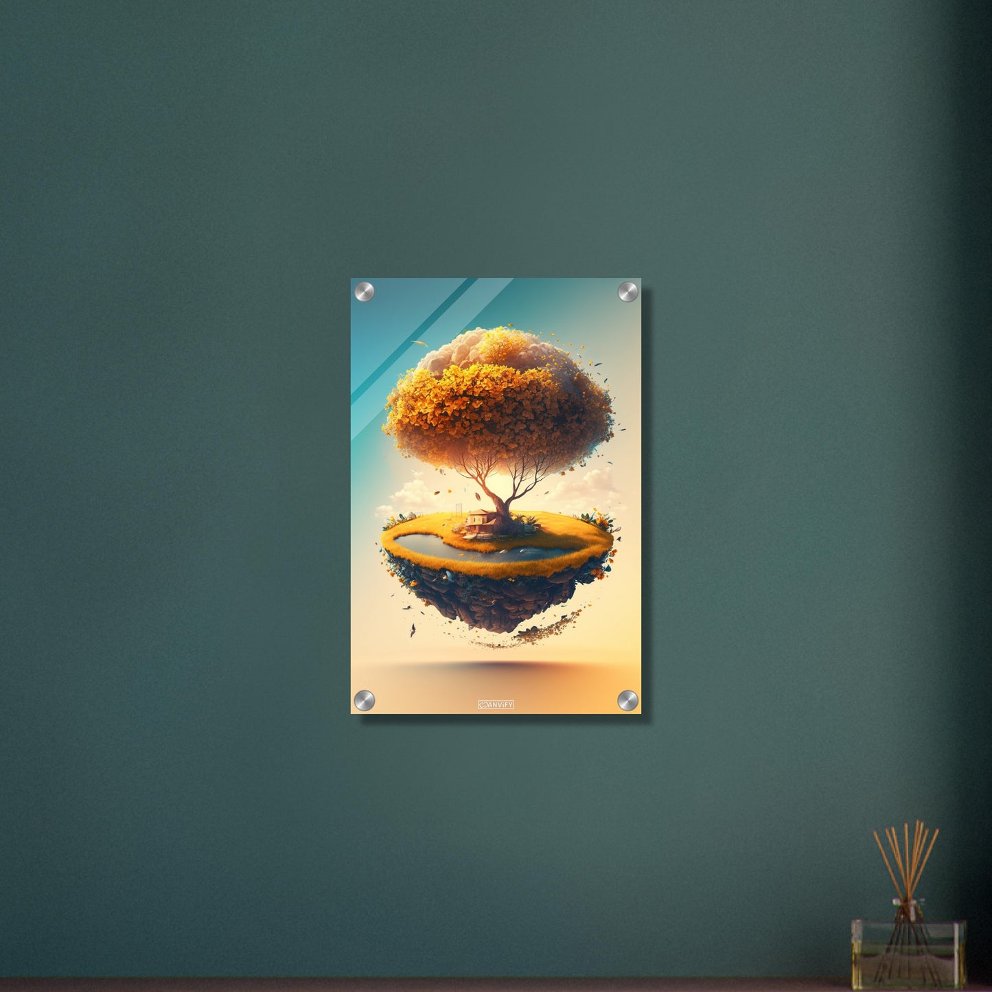 Goldener Ginkgobaum mit einem Baumhaus und einem Teich auf einem Acrylbild