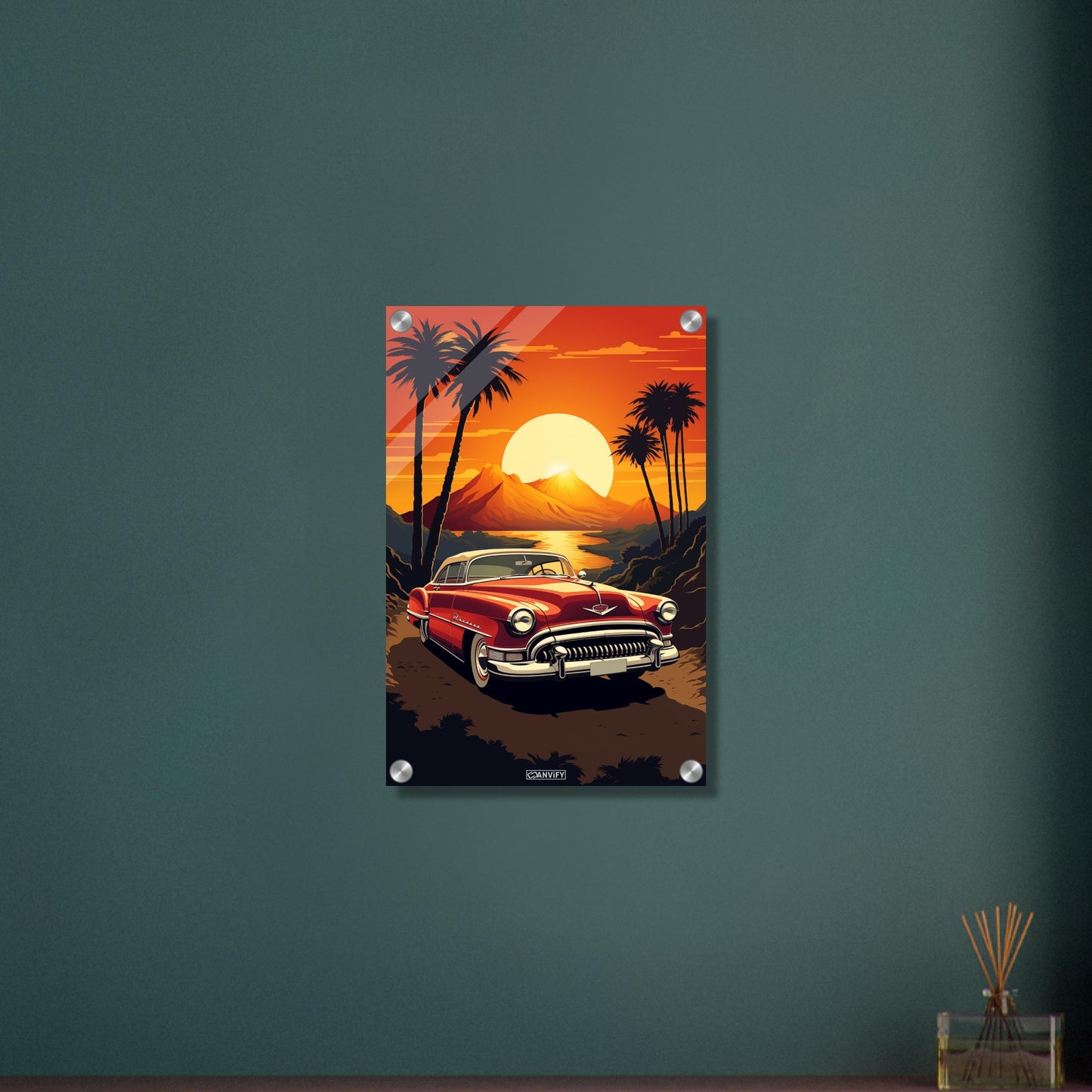 Cadillac Series 62 Convertible in roter Farbe bei einem Sonnenuntergang malerisch dargestellt auf einem Acrylbild