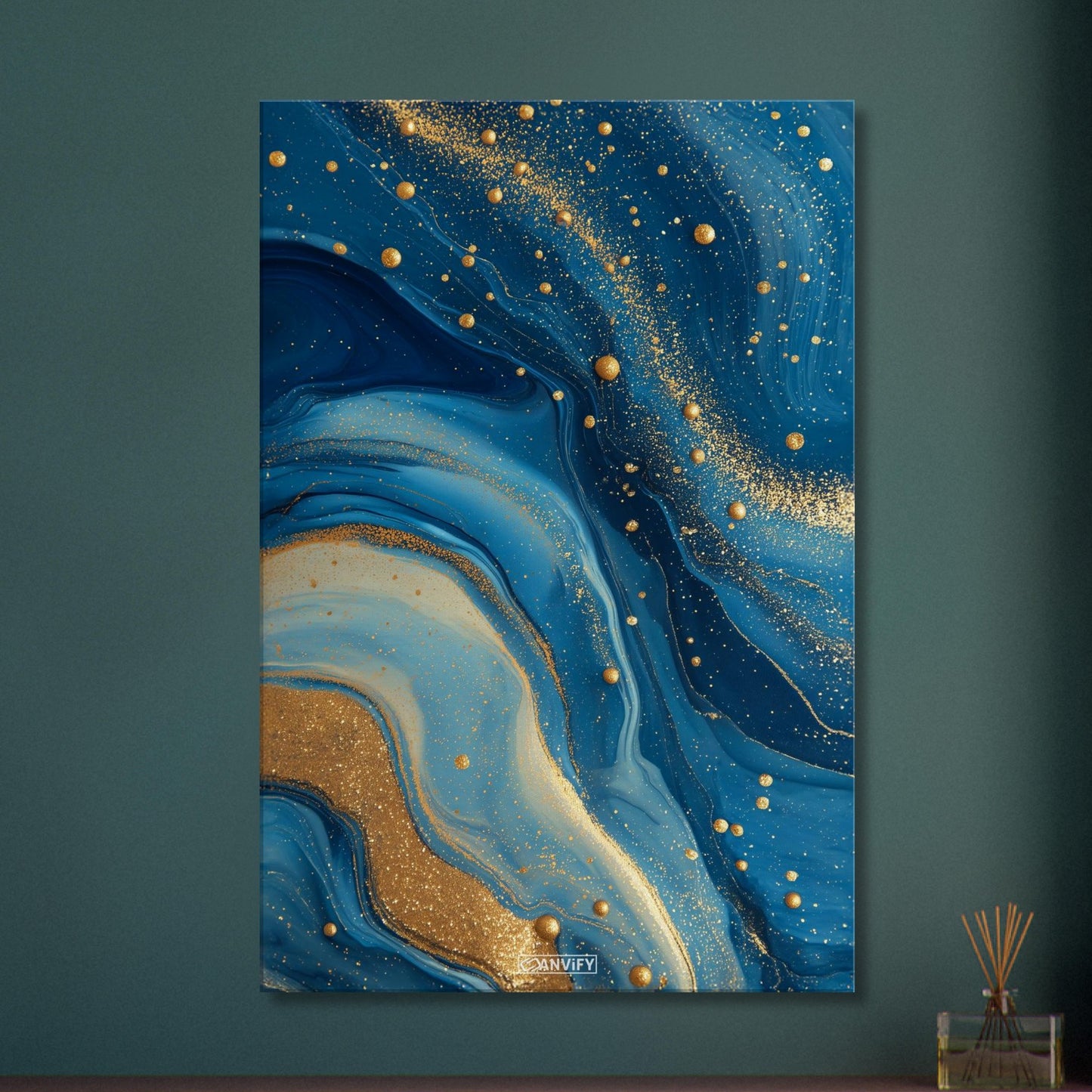 Fluid Art Golden Splashes