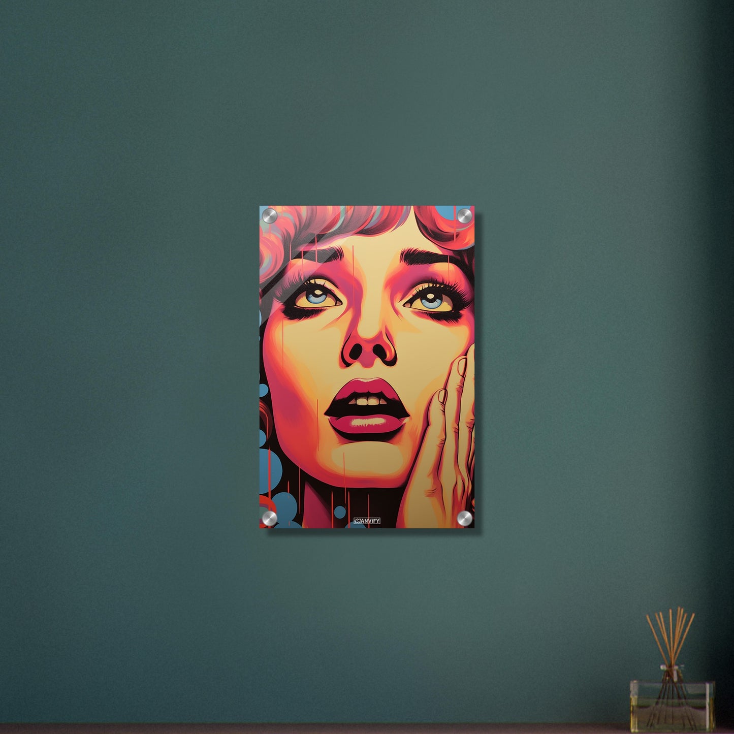 Marilyn Monroe sieht verträumt nach oben im Pop Art Stil auf einem Acrylbild