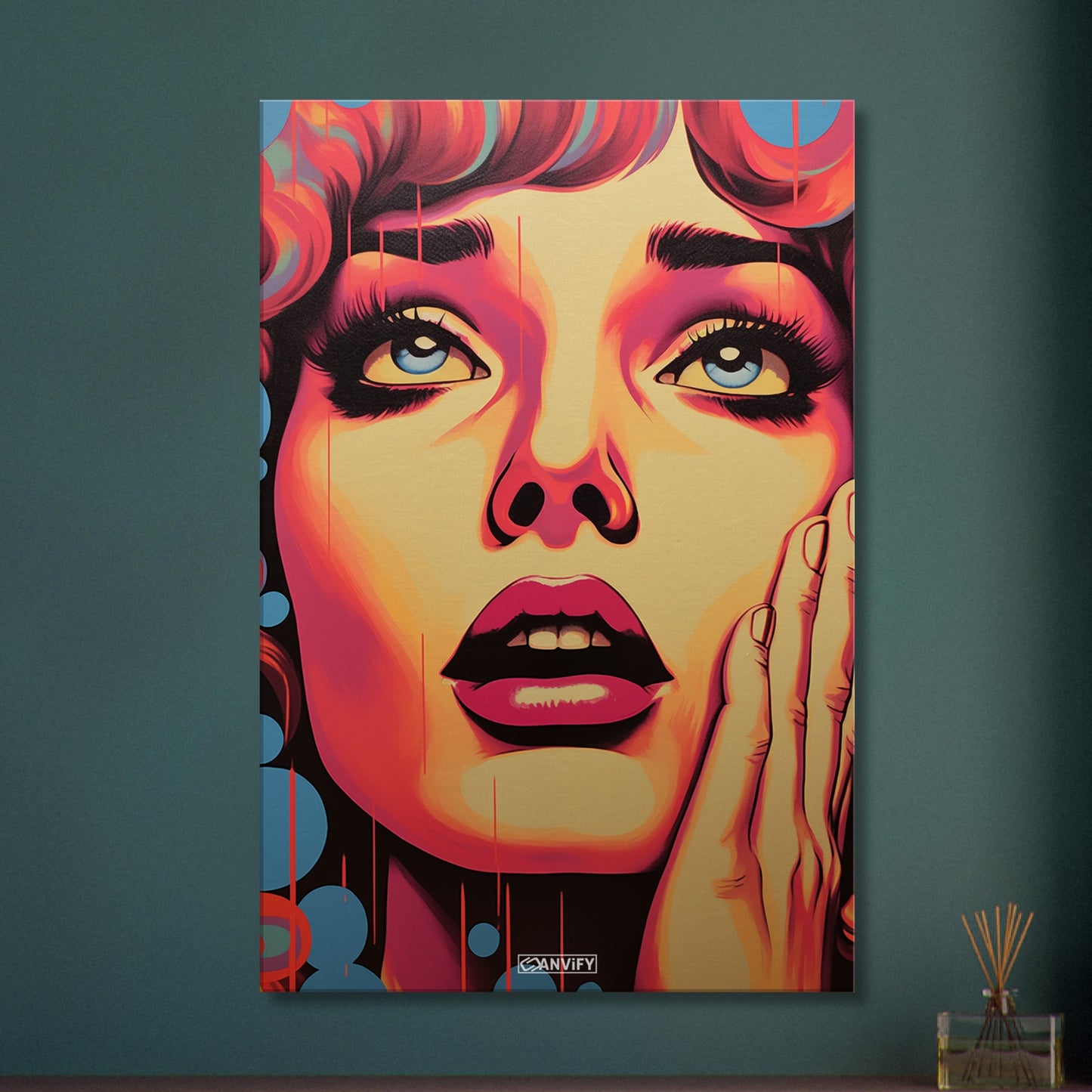 Marilyn Monroe sieht verträumt nach oben im Pop Art Stil auf einer Leinwand