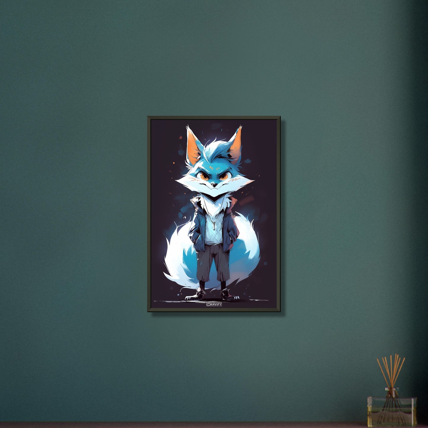 Blauer Fuchs als Detektiv auf einem Poster im Metallrahmen