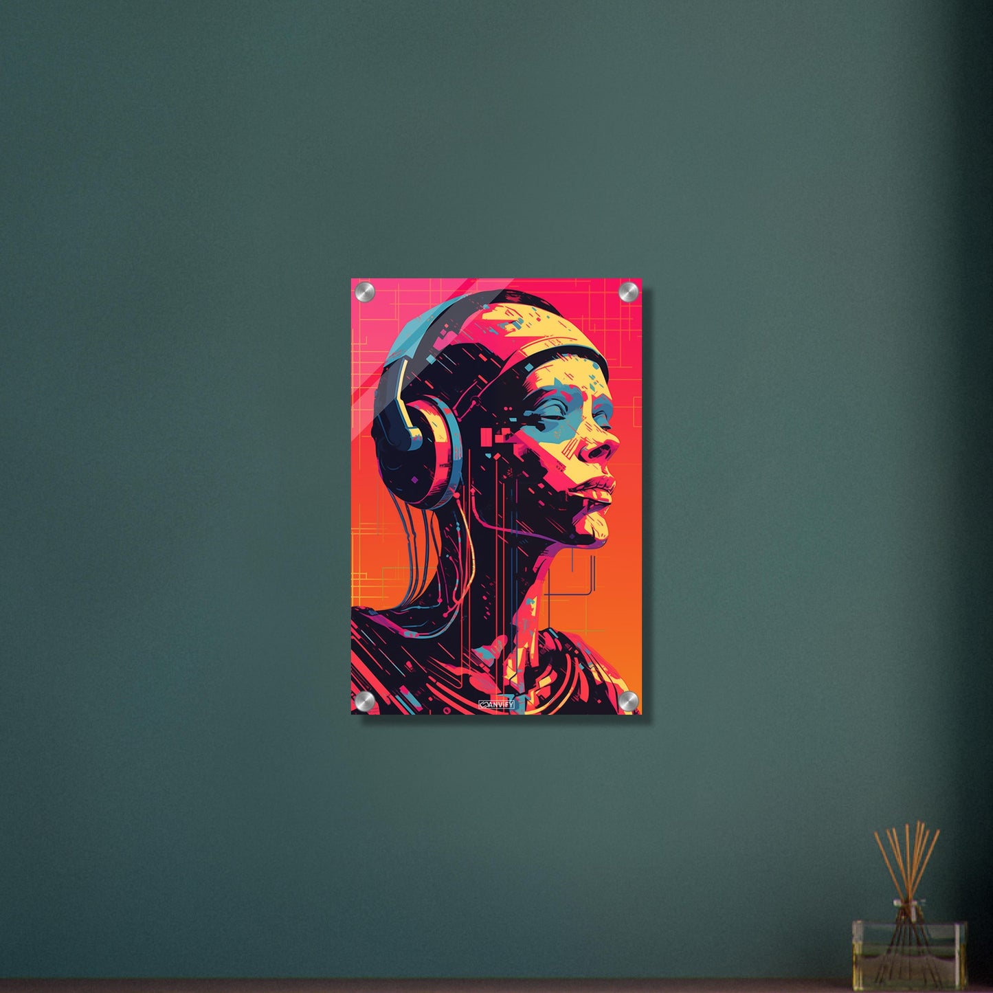 Frau mit Kopfhörern im Pop Art Stil auf einem Acrylbild