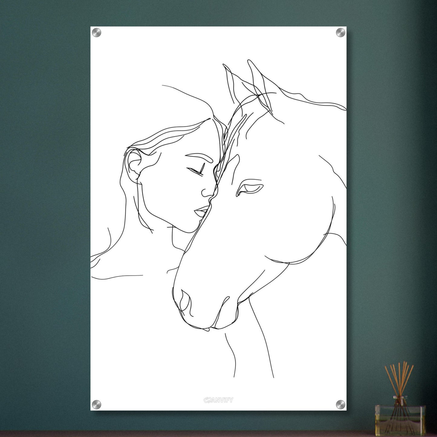Mädchen küsst ein Pferd gezeichnet auf einem Acrylbild