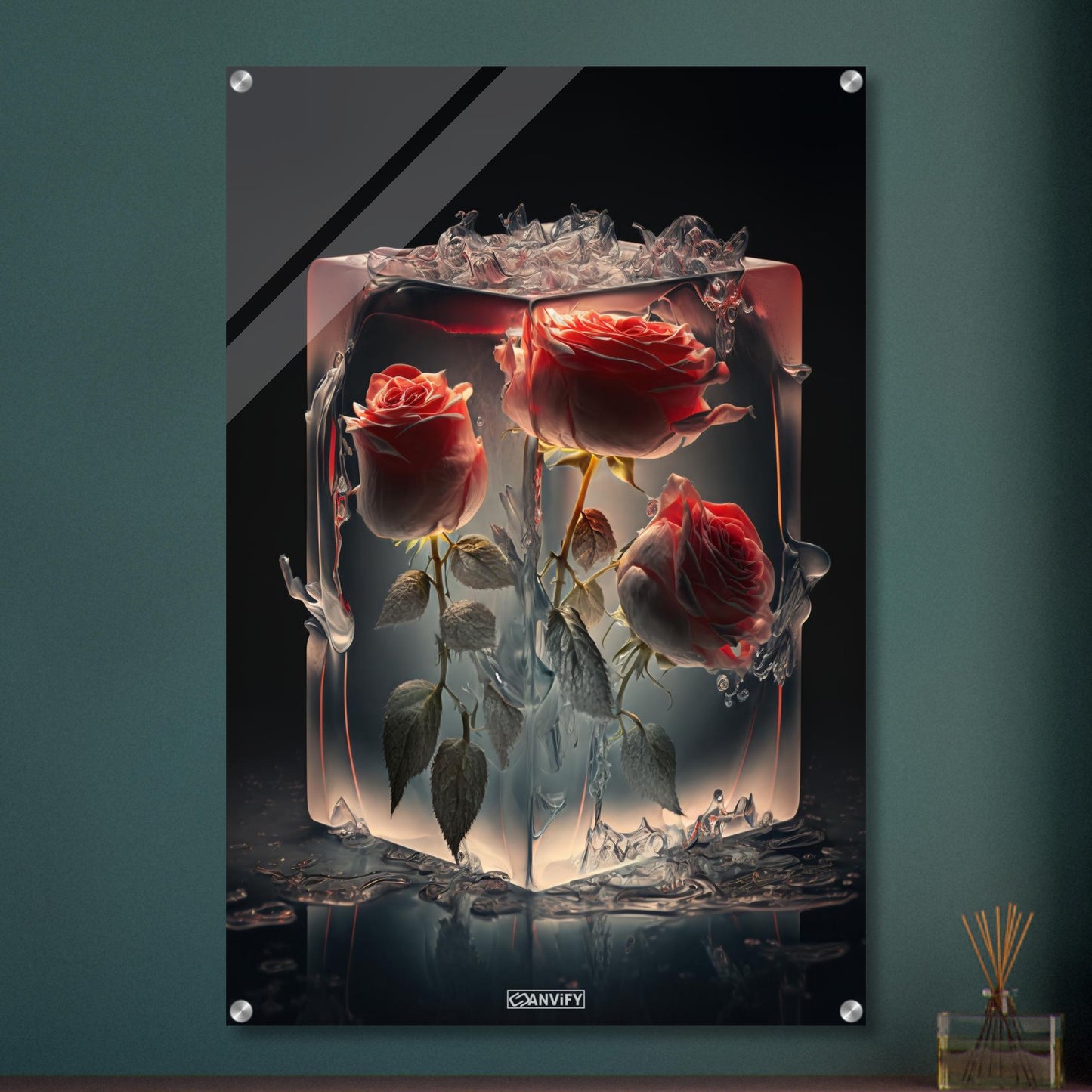 Rote Rosen eingefroren im Eiswürfel auf einem Acrylbild