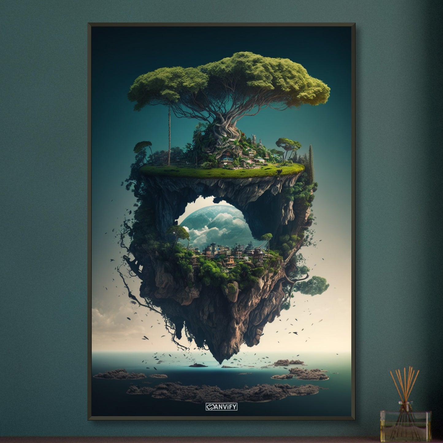 Magischer Dschungelbaum mit einer Oase und einem Dorf auf einem Poster im Metallrahmen