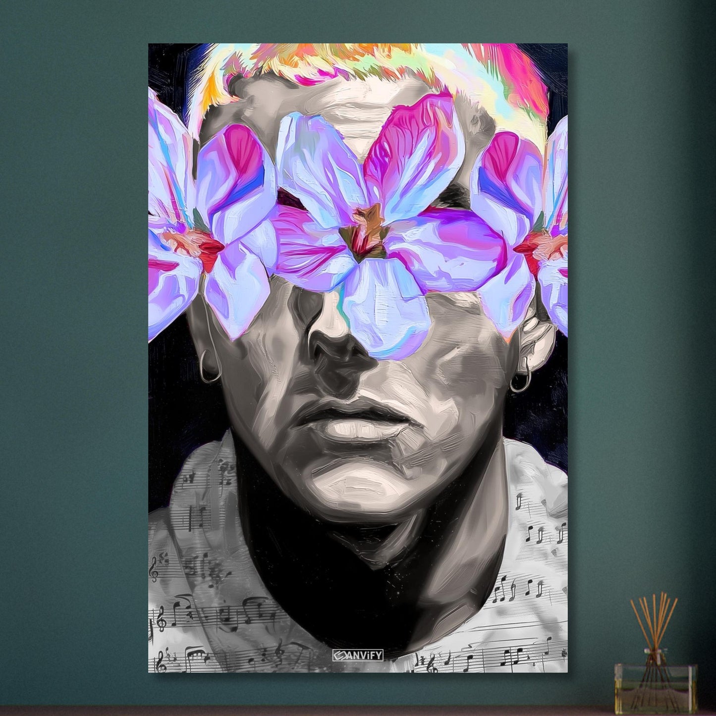 Eminem in Schwarz und Weiß im Stil von Nashid Chroma mit Lila Blumen um die Augen auf Aluminium
