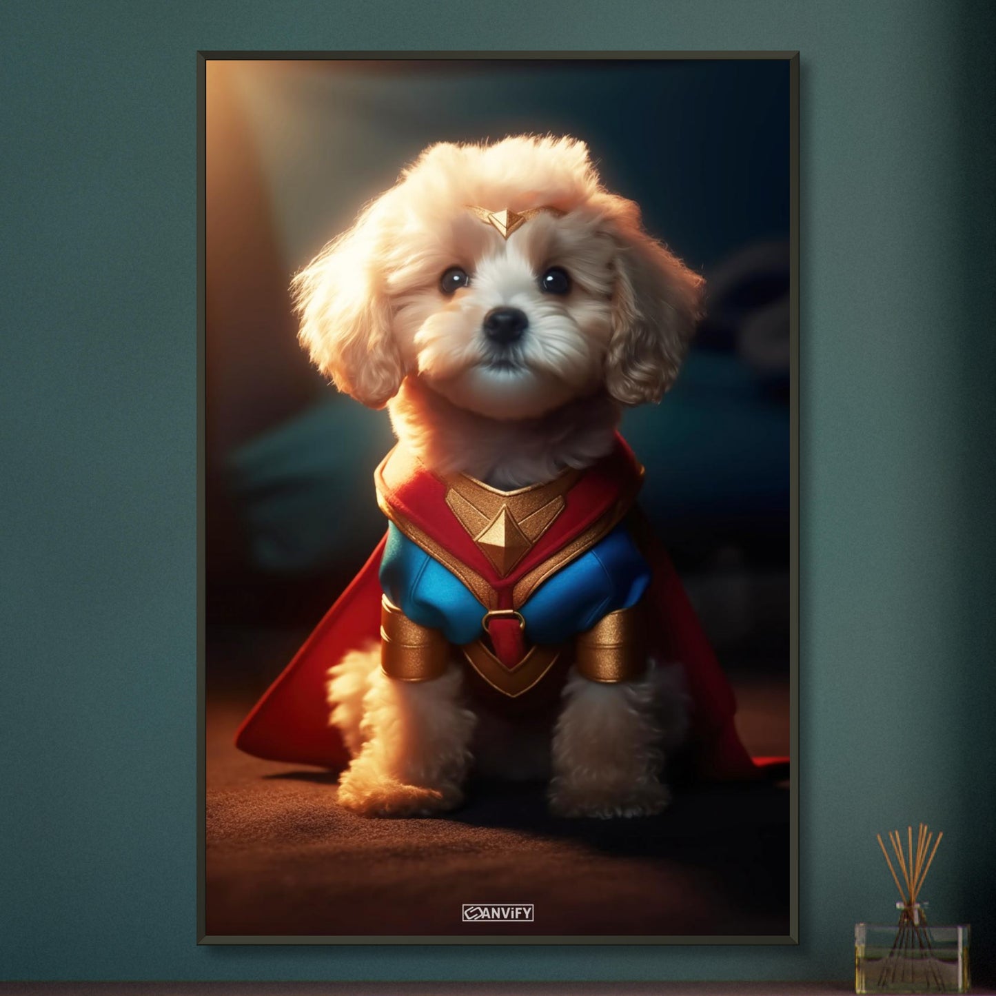Maltipoo in einem Superhelden Kostüm von Wonder Woman auf einem Poster im Metallrahmen
