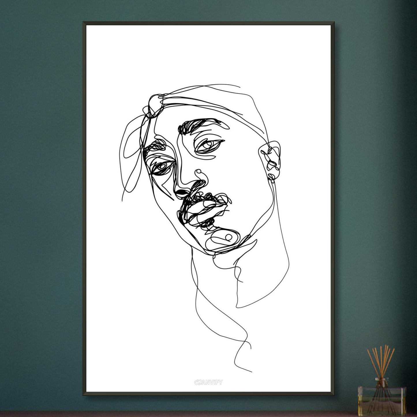 Tupac Amaru Shakur gezeichnet mit einer Linie auf einem Poster im Metallrahmen