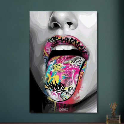 Abstrakter Graffiti Street Art Mund mit bunten Farben im Banksy Stil auf einer Leinwand
