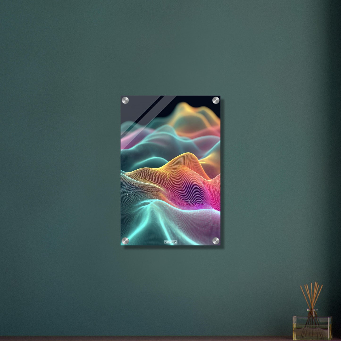 Bunte abstrakte wellenförmige Linien auf einem Acrylbild