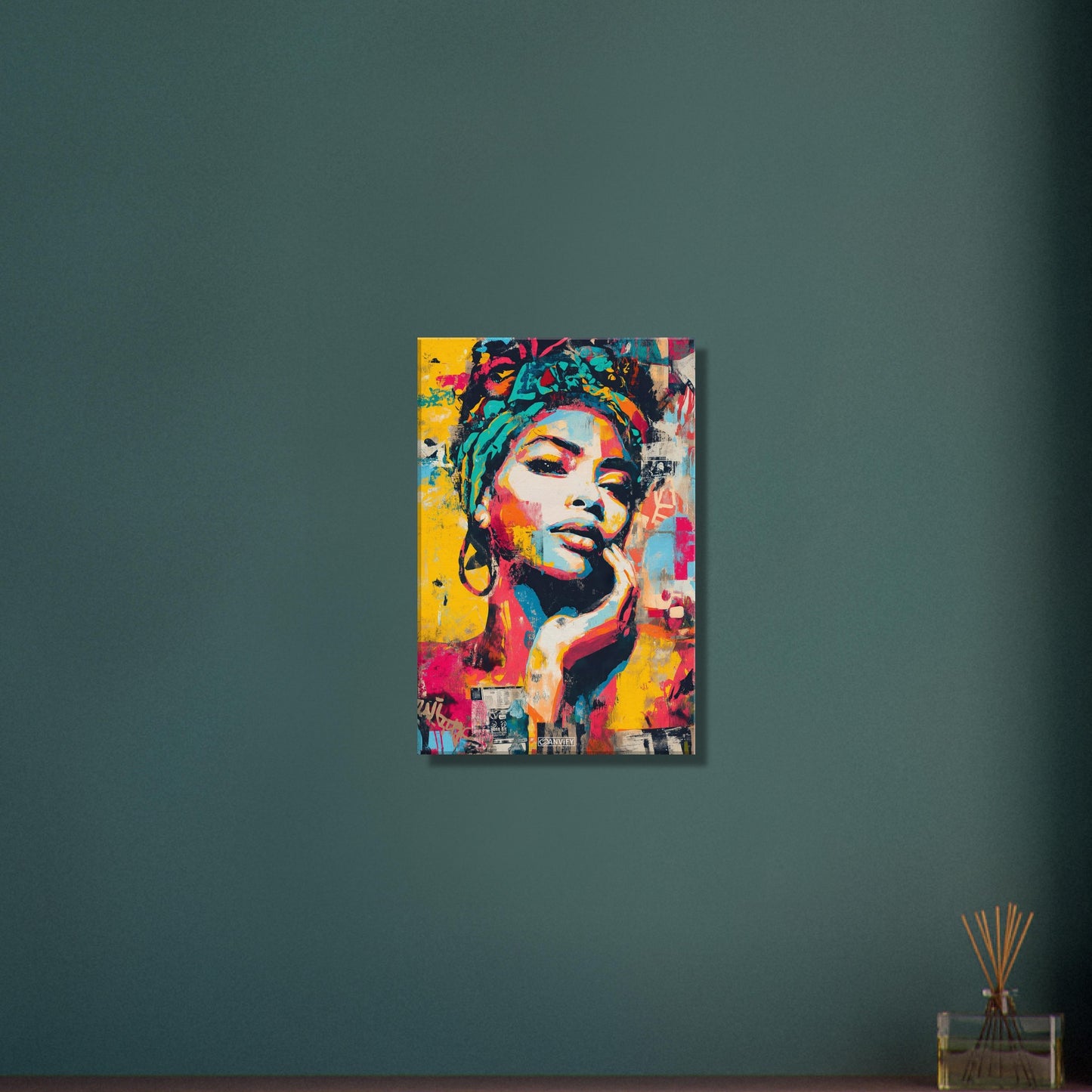 Wunderschöne afrikanische Frau im Pop Art Stil auf einer Leinwand