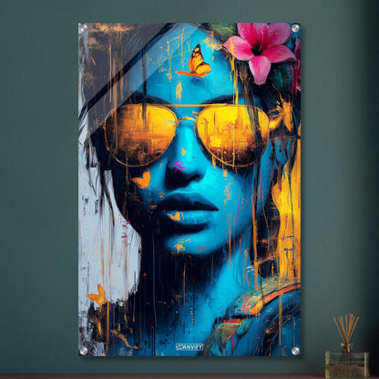 Lara Croft aus Tomb Raider in blauer Farbe und goldener Sonnenbrille und einer Blüte im Haar auf einem Acrylbild