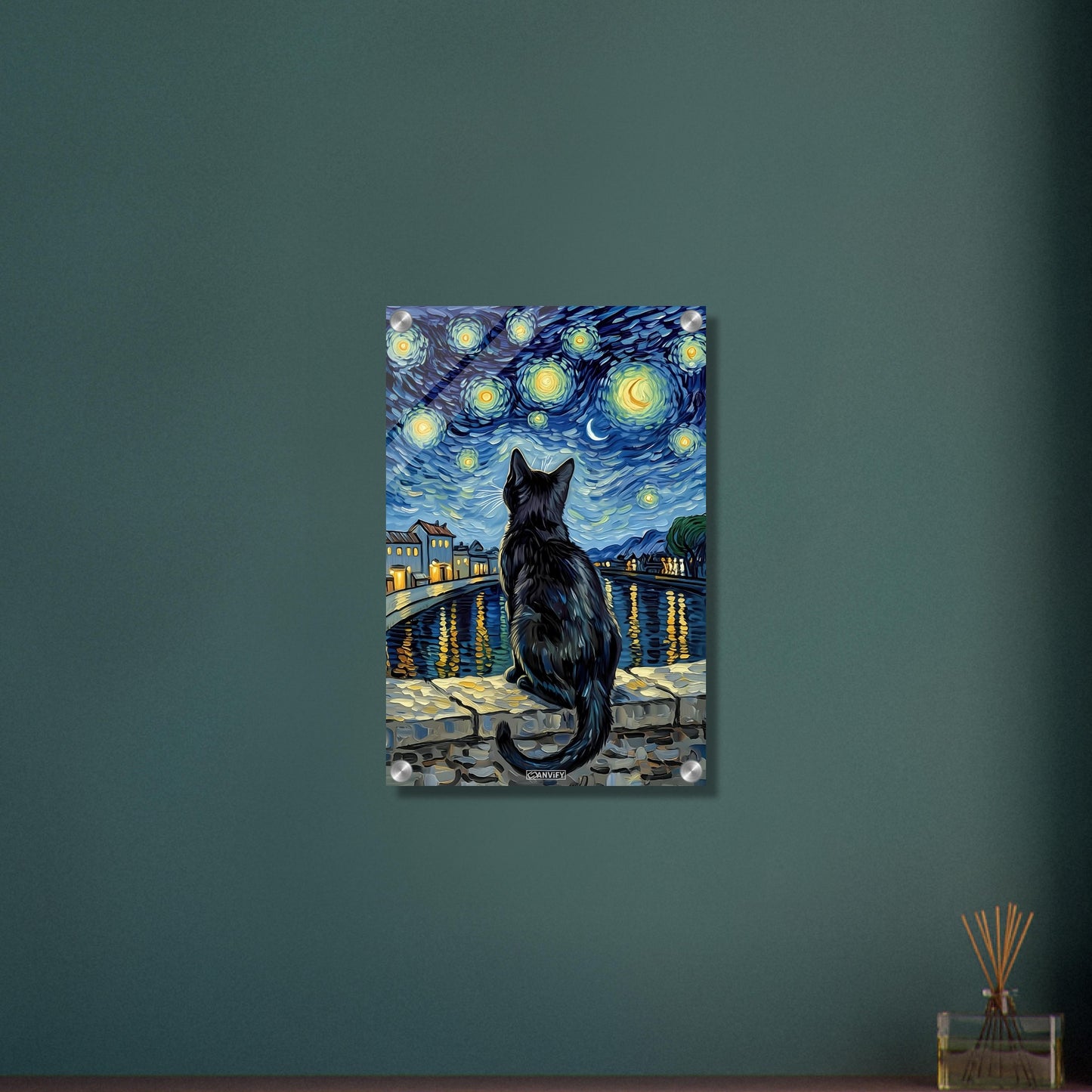 Schwarze Katze bei hellem Sternenhimmel im Stil von Vincent van Gogh auf einem Acrylbild