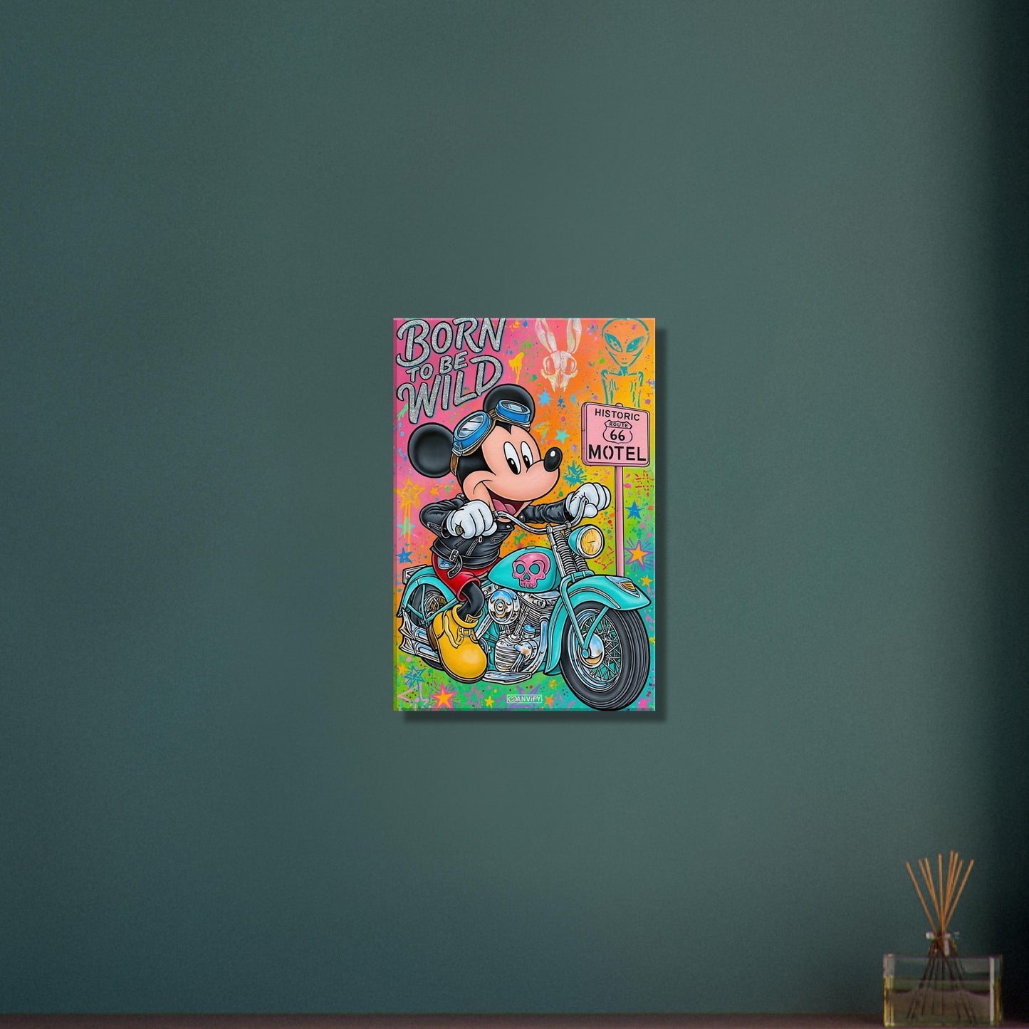 Steamboat Willie alias Micky Maus im Rocker Outfit auf einer Chopper und einem Route 66 Schild im Pop Art Stil auf einer Leinwand