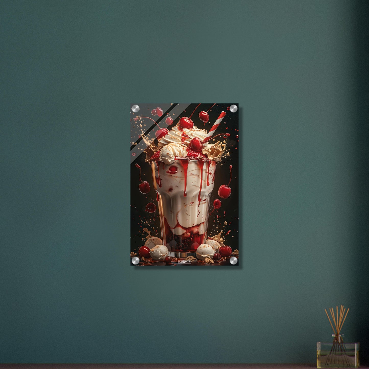 Kirsch-Milchshake mit Vanille Eiscreme auf einem Acrylbild