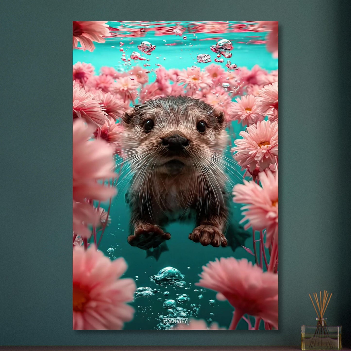 Süßes Baby-Otter unter Wasser mit Blumen auf Aluminium