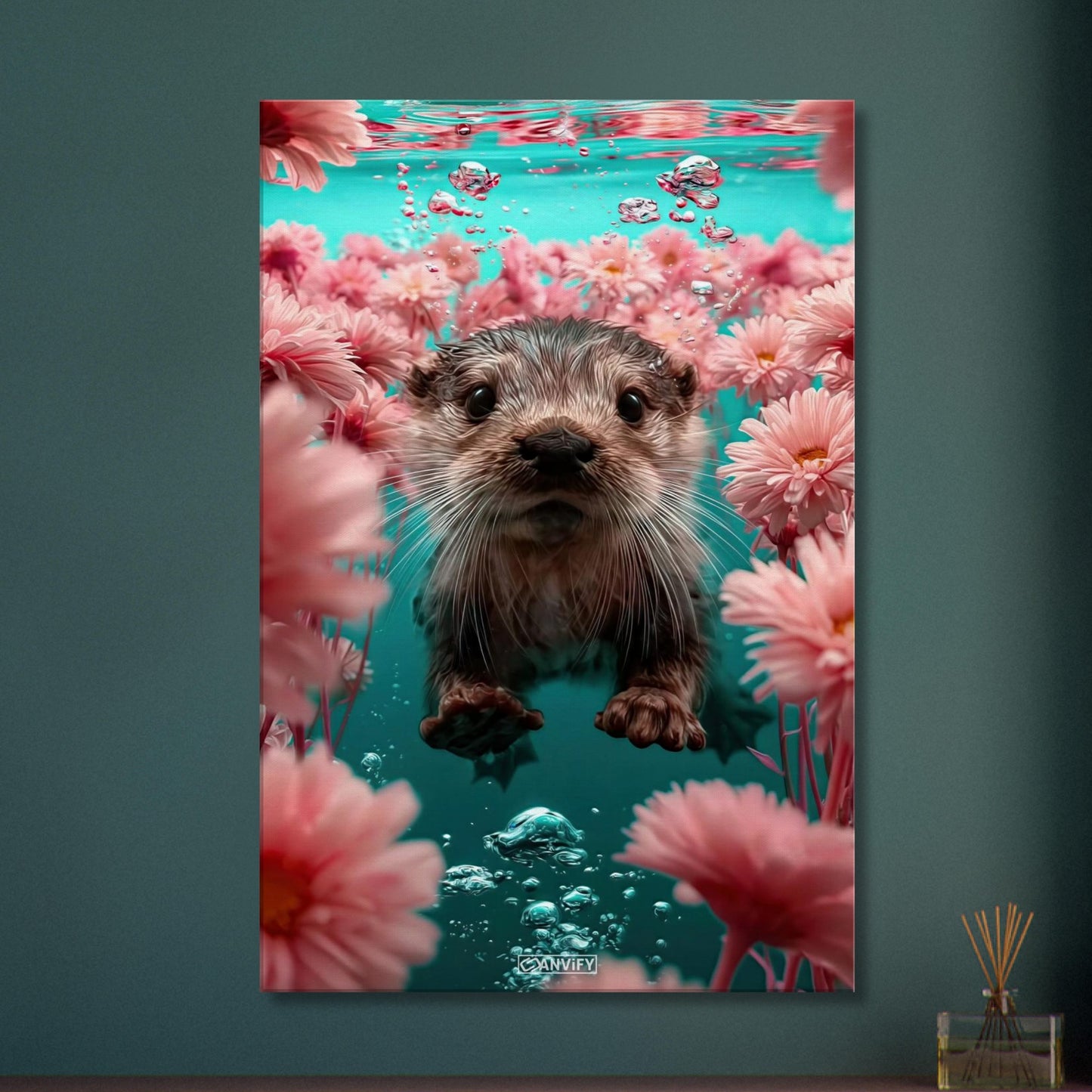 Süßes Baby-Otter unter Wasser mit Blumen auf einer Leinwand