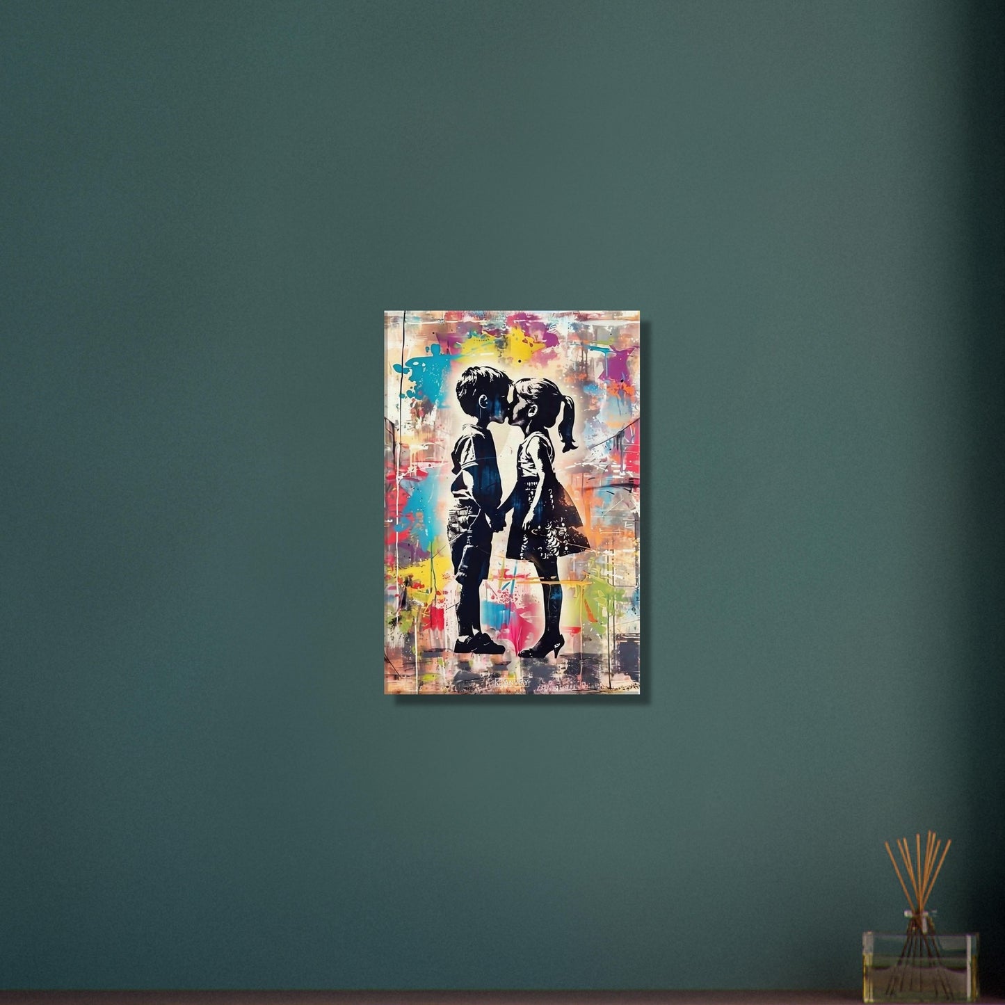 Junge küsst Mädchen Silhouette im Banksy Stil auf einer Leinwand