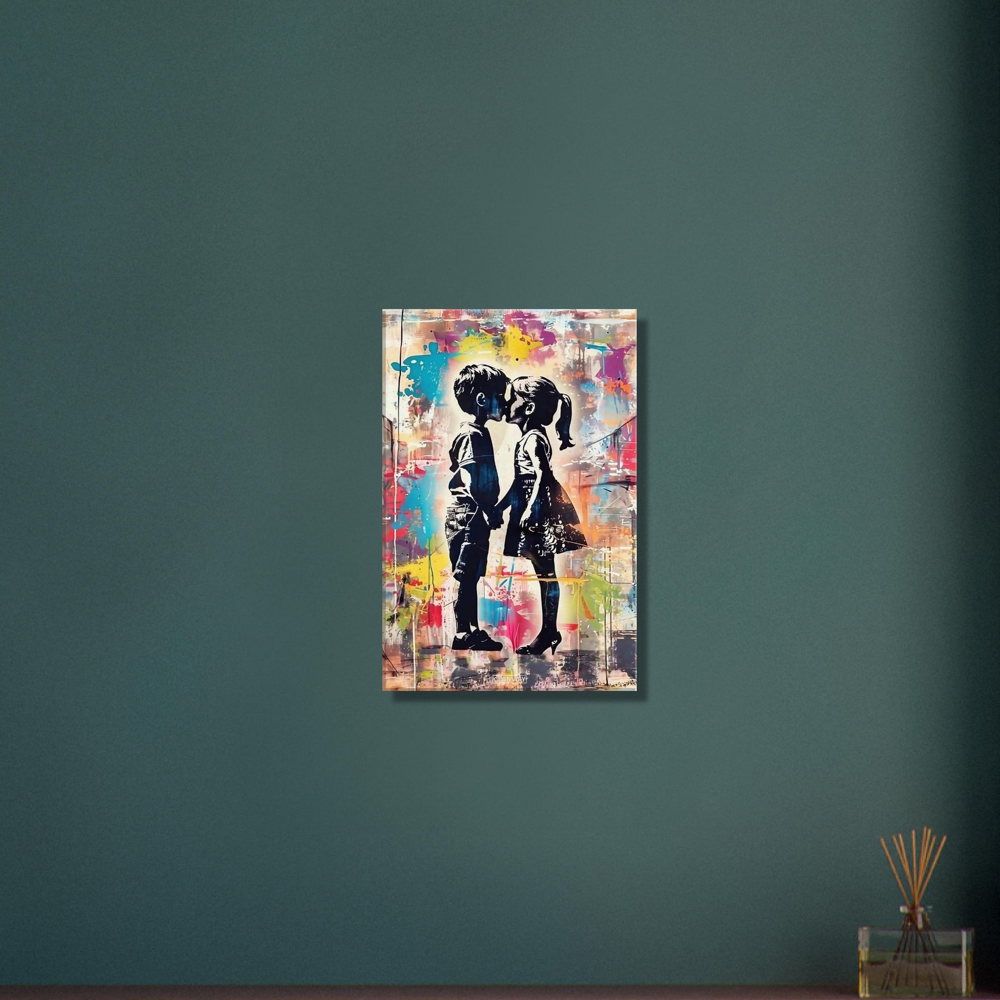 Junge küsst Mädchen Silhouette im Banksy Stil auf einer Leinwand