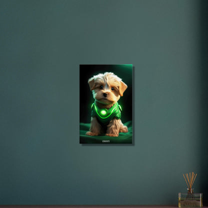 Maltipoo in einem Superhelden Kostüm von Green Lantern auf einer Leinwand