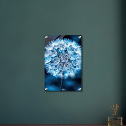 Eisblaue Pusteblume in Nahaufnahme auf einem Acrylbild