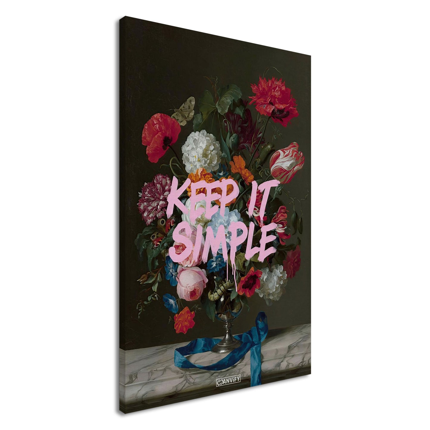 Blumen im Dutch Golden Age Stil mit einem Spruch "Keep It Simple" auf einer Leinwand