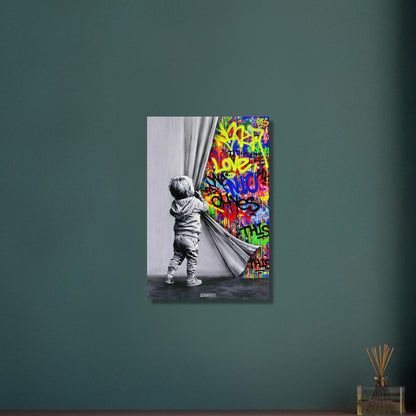Kleiner Junge zieht den Vorhang zurück im Stil von Banksy Behind the Curtain auf Aluminium
