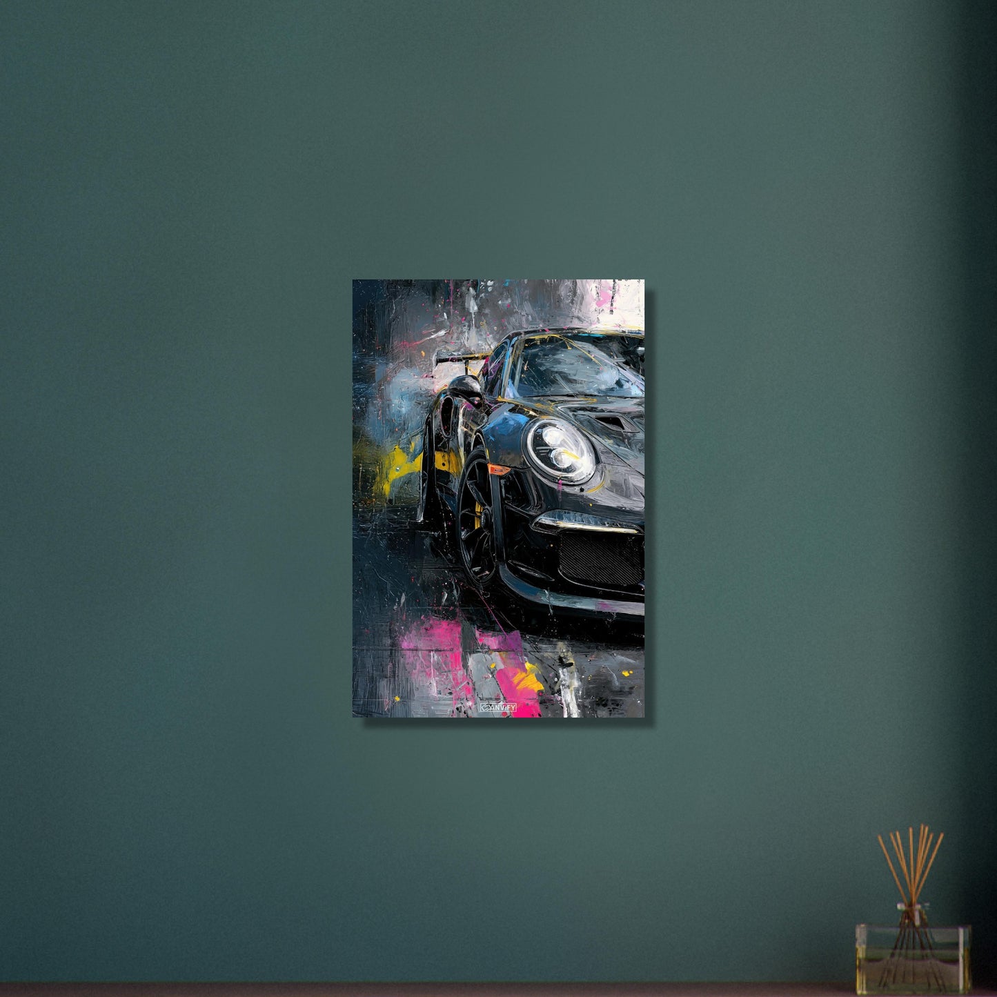 Porsche 911 in schwarzer Acrylfarbe auf Aluminium