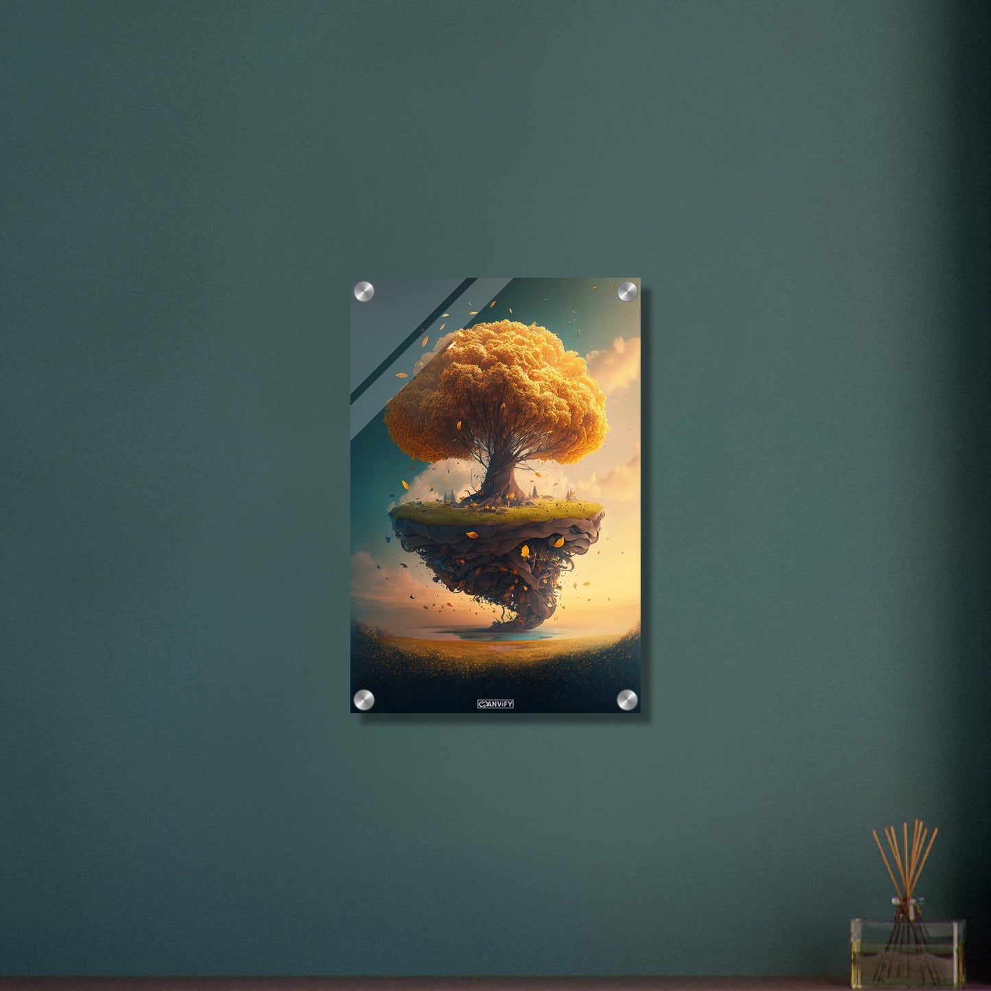Magischer Ginkgobaum in goldener Farbe auf einer schwebenden Insel auf einem Acrylbild