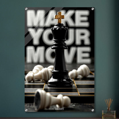 Luxuriöse Schachfigur König mit einem Motivationsspruch "Make Your Move" auf einem Acrylbild