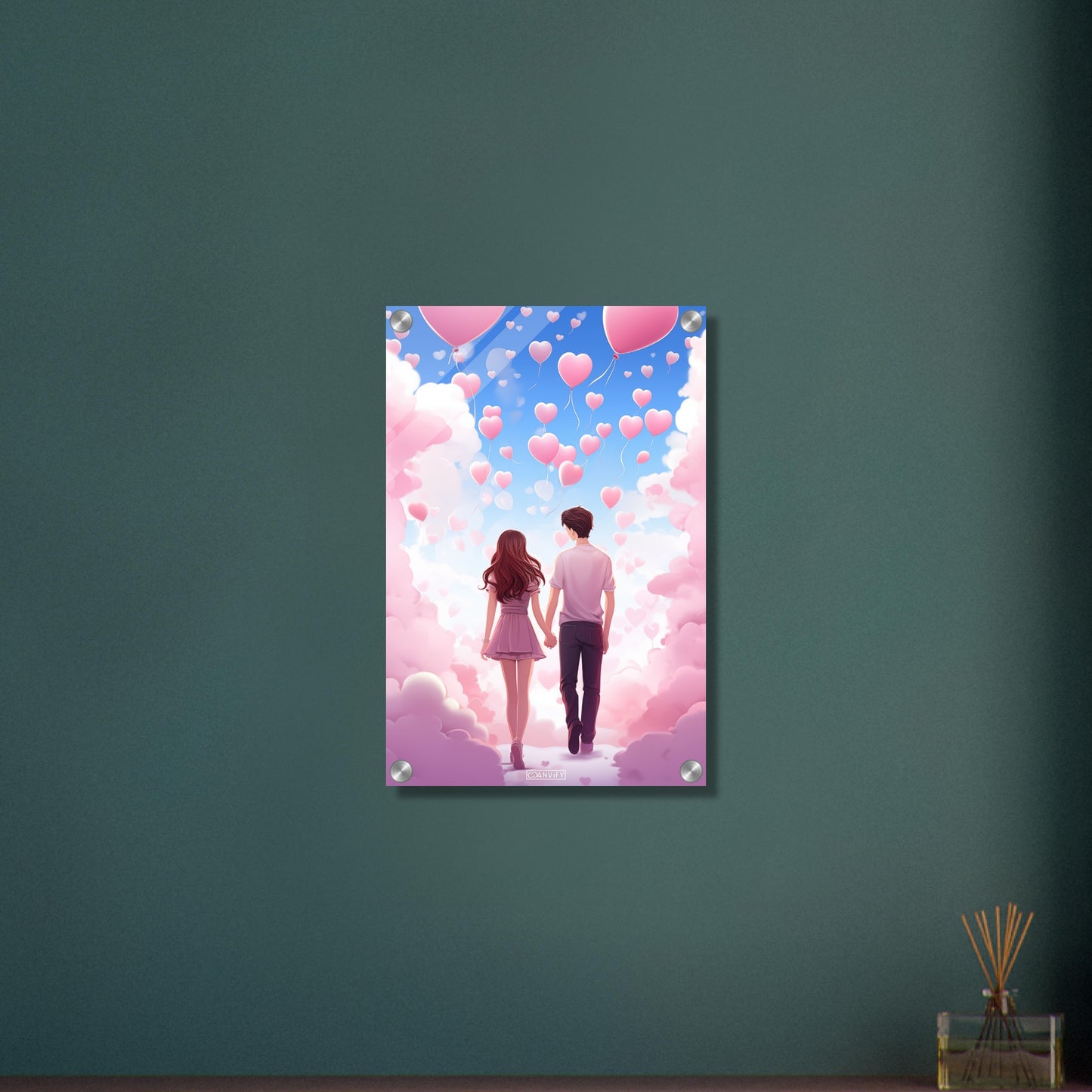 Mann und Frau gehen Hand in Hand auf einer Wolke in Rosa mit Herzluftballons auf einem Acrylbild