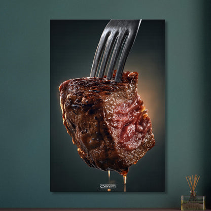 Perfekt gegartes Steak auf einer Leinwand