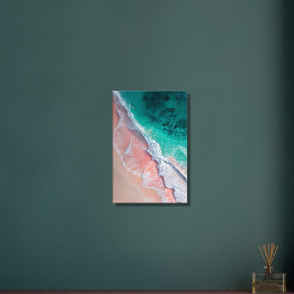 Pinker Sandstrand und türkises Wasser auf einer Leinwand