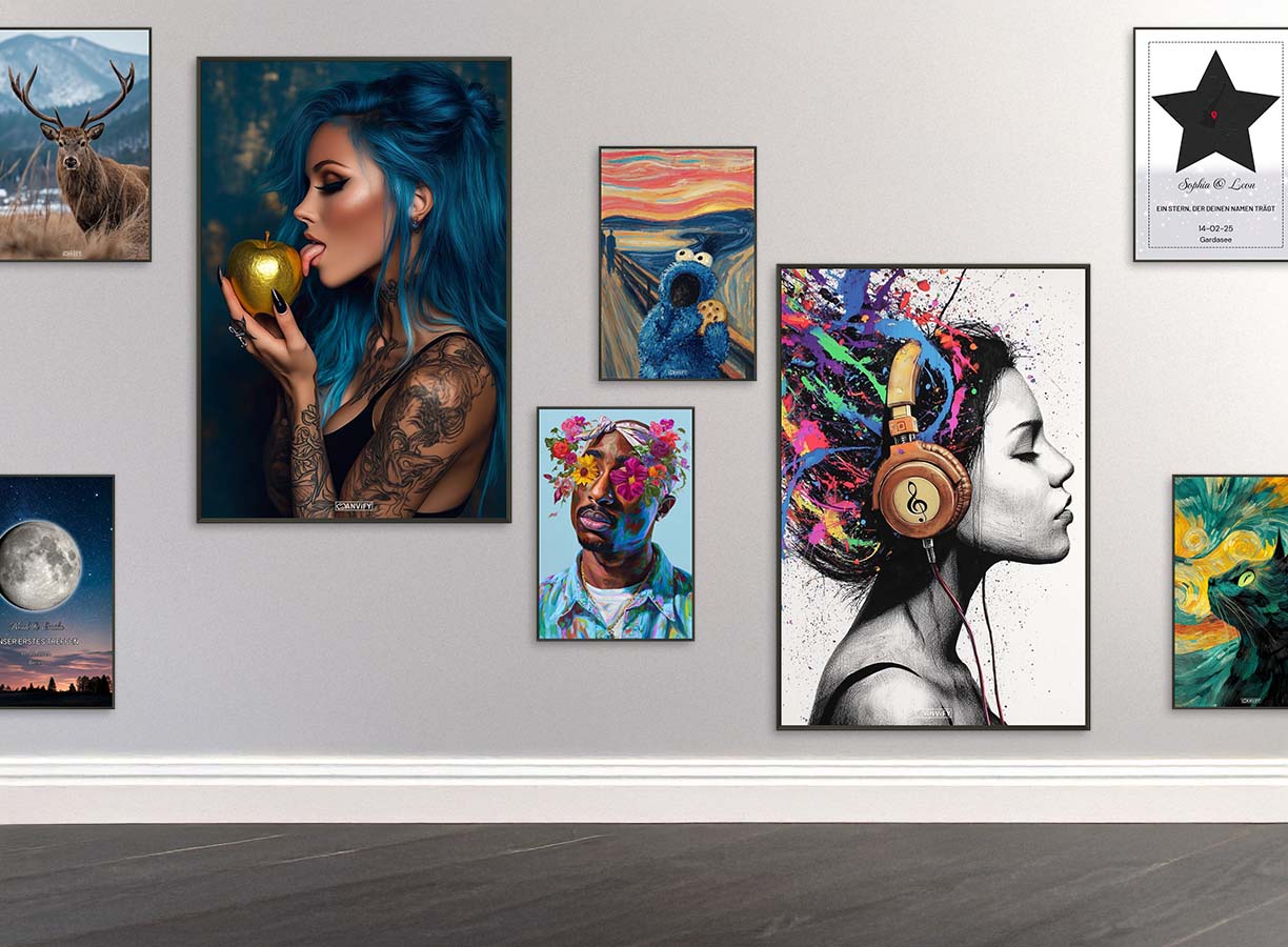 Hirsch, Sexy schöne Frau mit blauen Haaren und goldenem Apfel, Tupac Amaru Shakur mit Blumen, Krümelmonster alias Keksmonster im Stil von The Scream, malerische Katze im Stil von Vincent van Gogh, Bunte Haare einer Frau mit Kopfhörern, personalisierte Karte und personalisiertes Mondbild als Poster im Metallrahmen in Galeriequalität