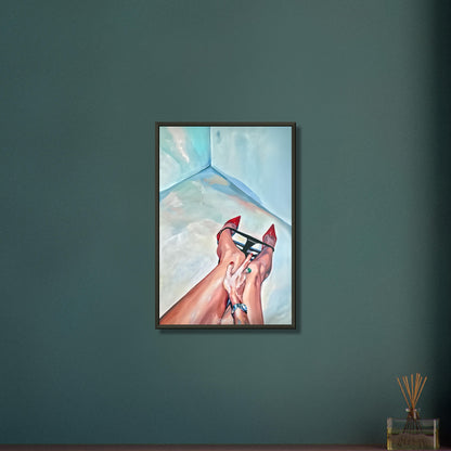 Sexy Frauenbeine mit Unterwäsche und roten High Heels auf einem Poster im Metallrahmen