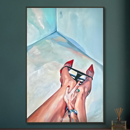 Sexy Frauenbeine mit Unterwäsche und roten High Heels auf einem Poster im Metallrahmen