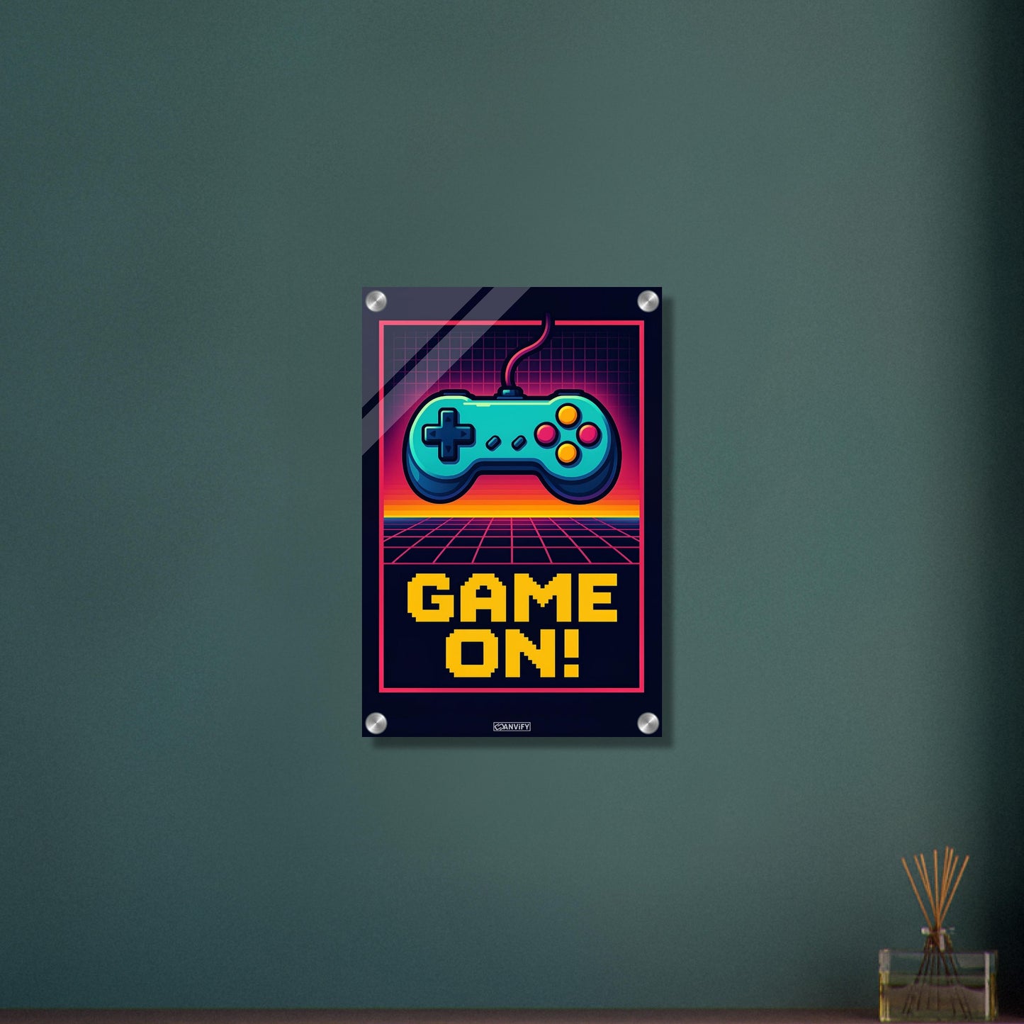 Retro-Spielecontroller mit dem Schriftzug 'Game On!' im Pixel-Art-Stil auf einem Acrylbild