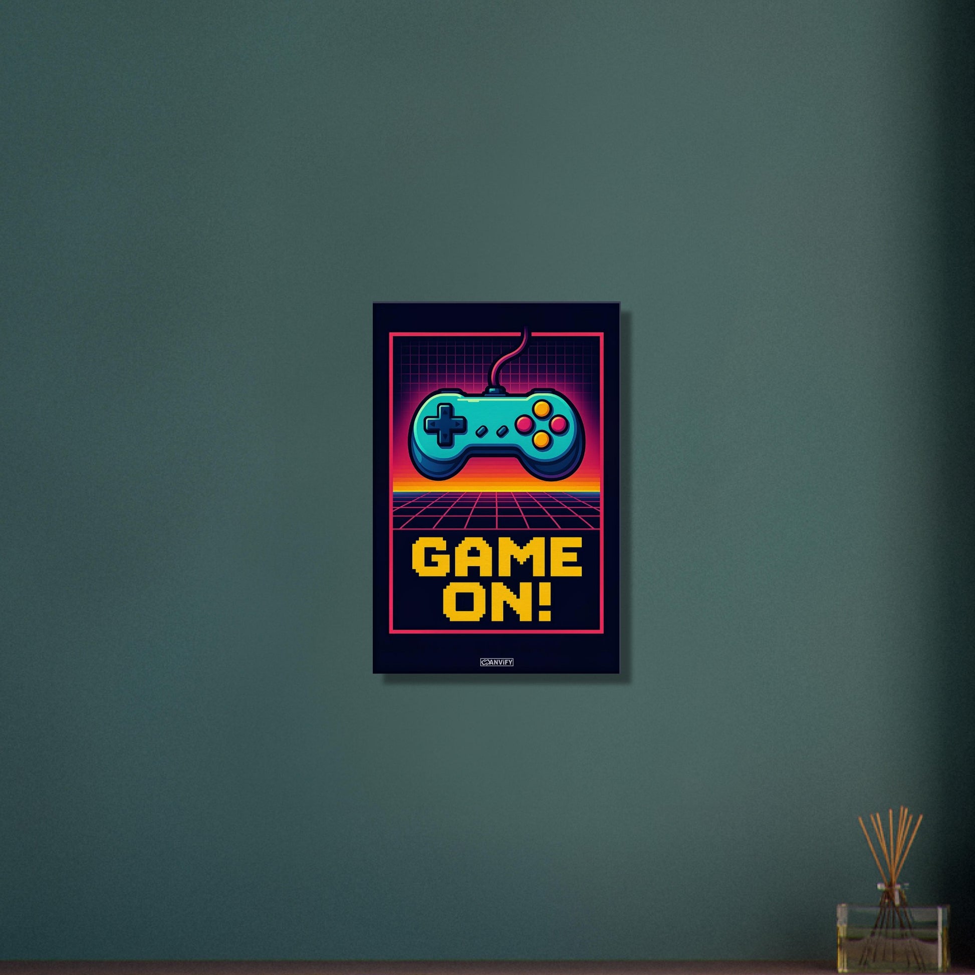 Retro-Spielecontroller mit dem Schriftzug 'Game On!' im Pixel-Art-Stil auf einer Leinwand