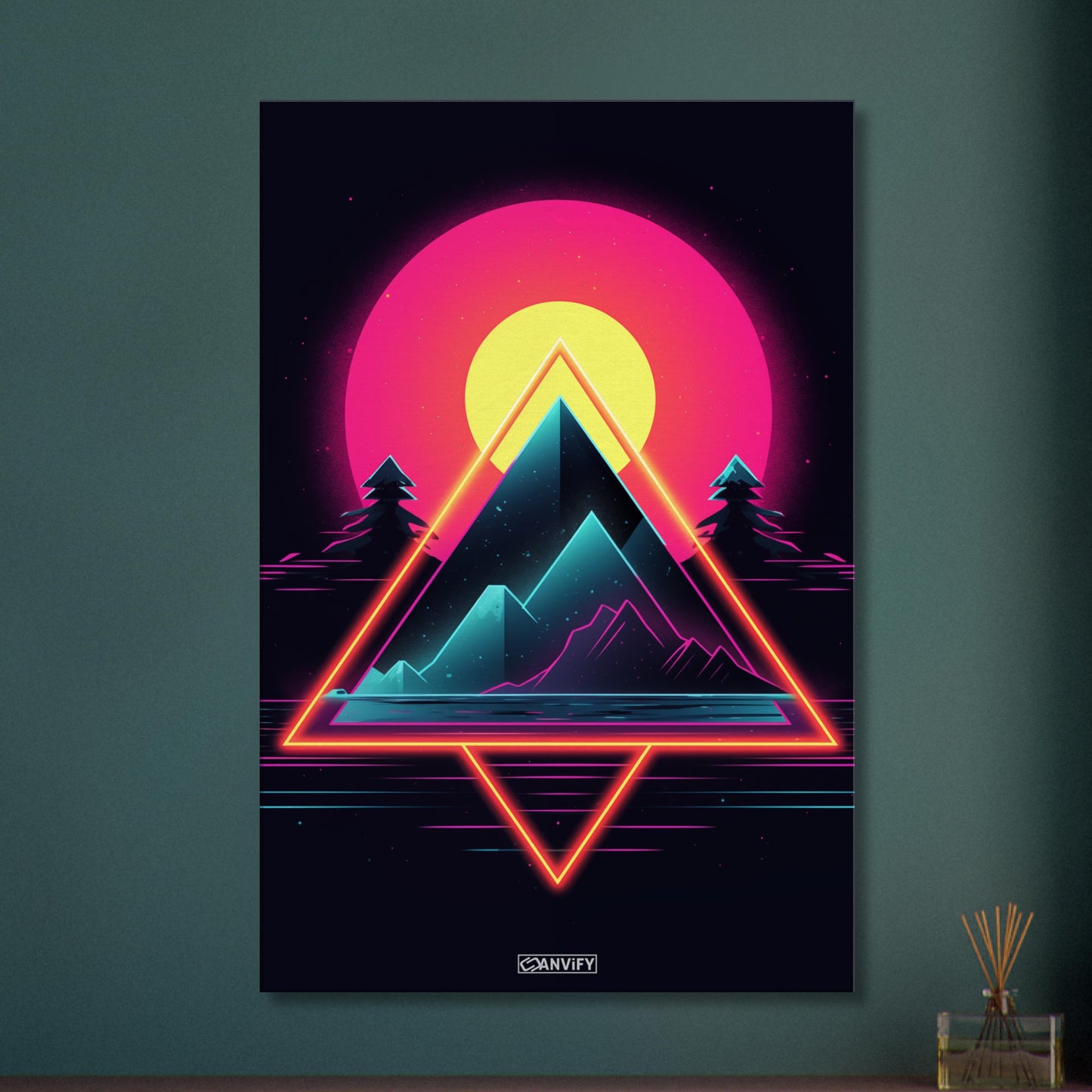 Pyramiden im einfachen Retrodesign und einem Sonnenuntergang auf einer Leinwand