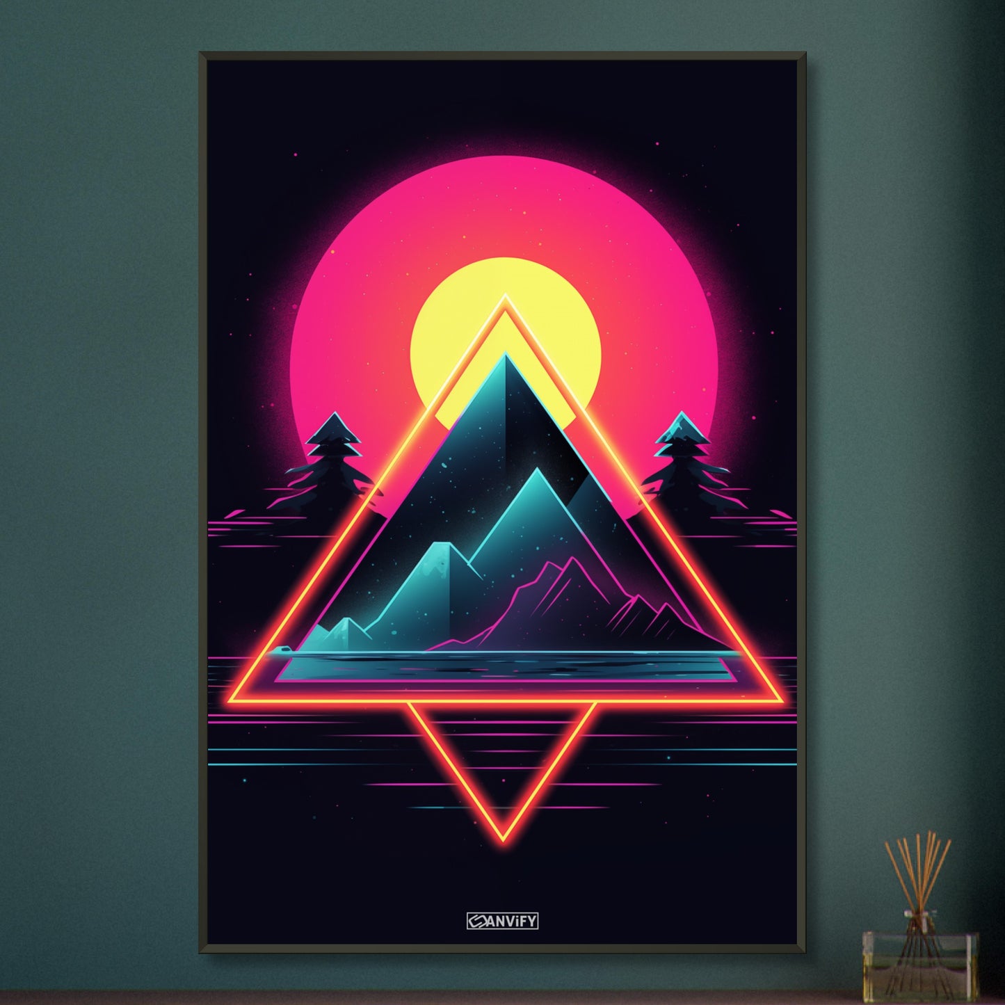 Pyramiden im einfachen Retrodesign und einem Sonnenuntergang auf einem Poster im Metallrahmen