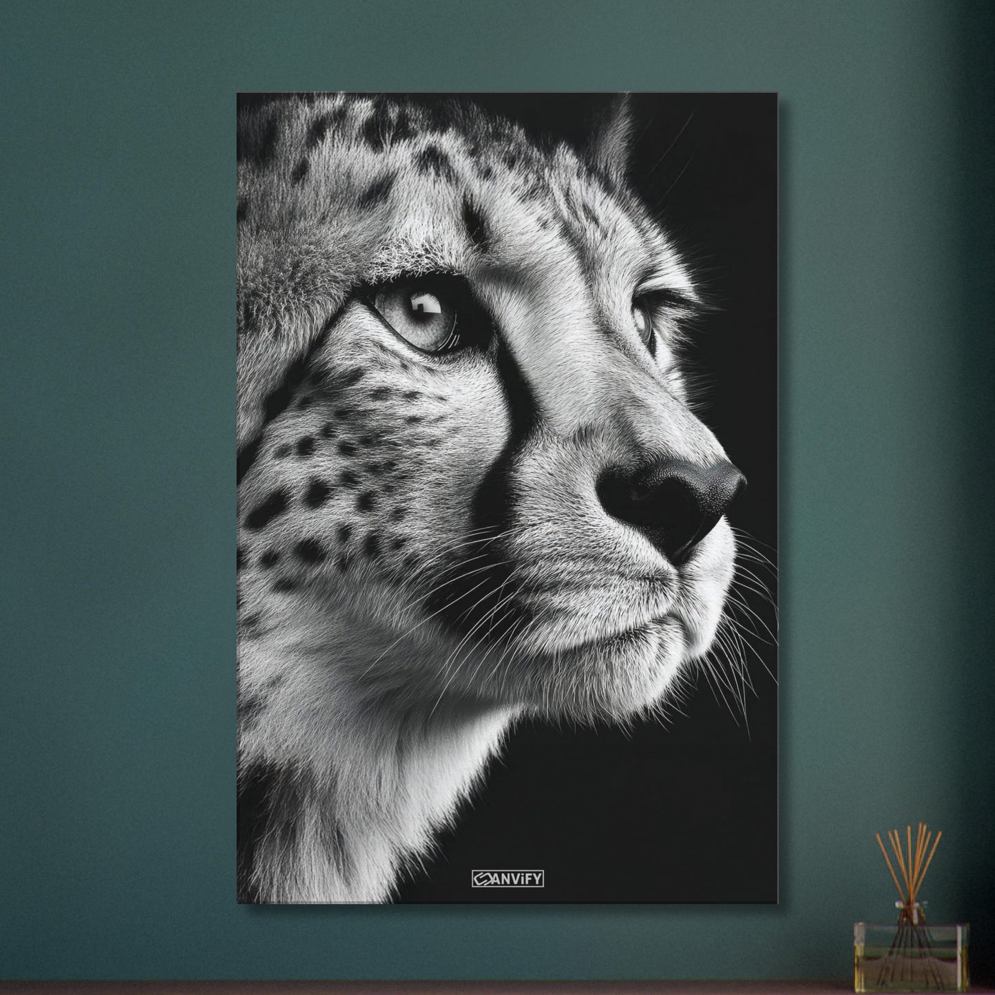 Gepard Portrait in Schwarz und Weiß auf einer Leinwand