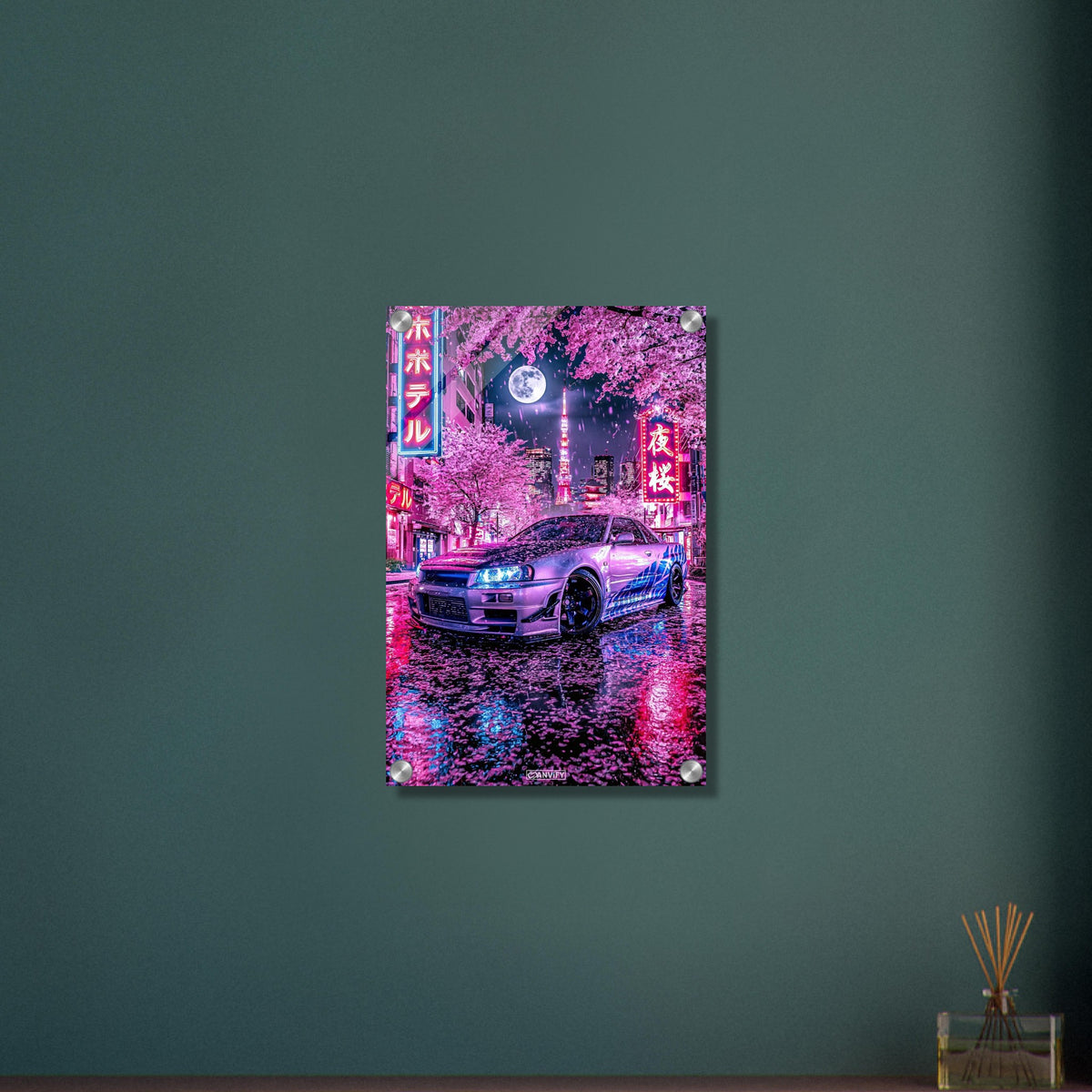 Nissan Skyline R34 GT-R in einer Vollmondnacht in Tokio unter einer Kirschblüte auf einem Acrylbild