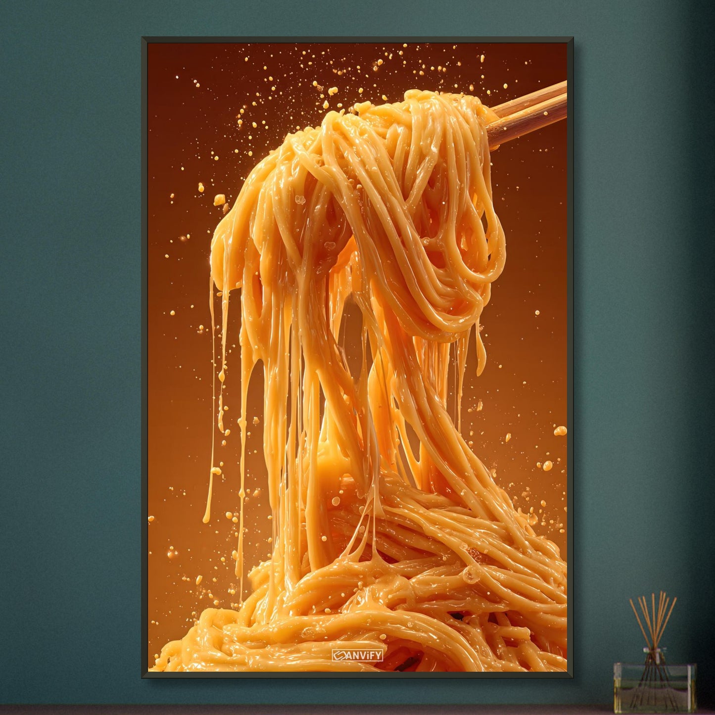 Spaghetti mit cremiger Käsesauce auf einem Poster im Metallrahmen