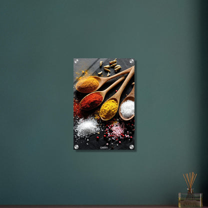 Curry, Harissa, Salz und Muskatnuss im Holzlöffel auf einem Acrylbild