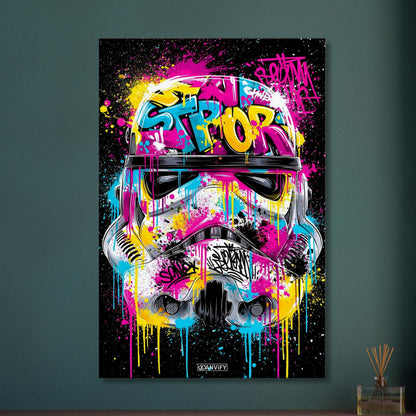Stormtrooper Helm im Graffiti Street Art Stil auf einer Leinwand