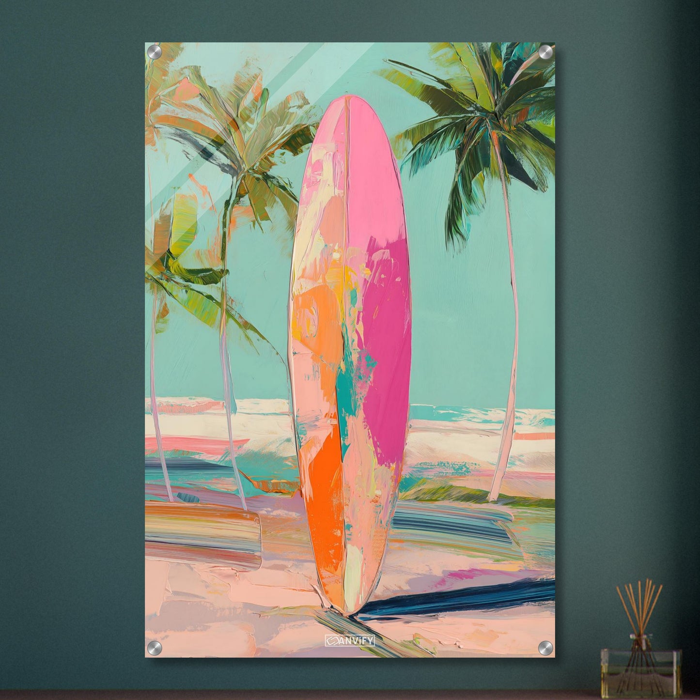 Surfbrett gemalt in abstrakten Acrylfarben auf einem Acrylbild