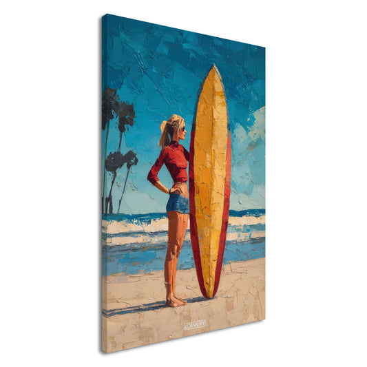 Surfermädchen mit rotem Top und blauer Hotpants und mit einem Surfbrett am Strand auf einer Leinwand